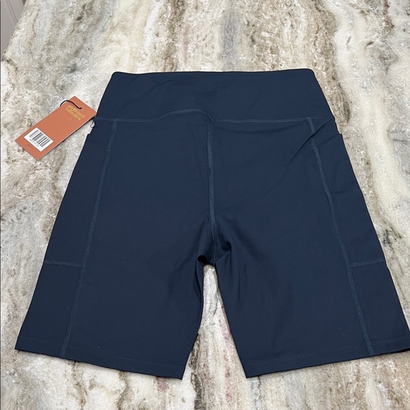 Women's girlfriend collective Navy Blue Shorts - Picture 3 of 3